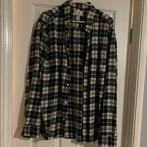H&M Black and White Plaid Button-Up Shirt